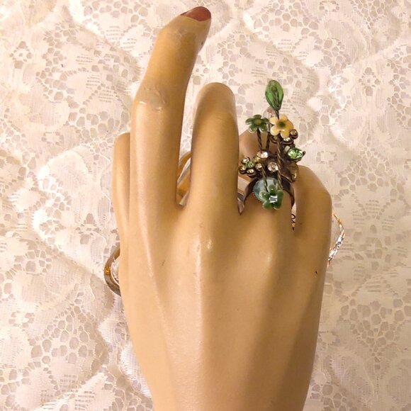 VTG NWOT Monet Girls Women Floral Design Cubic Zirconia Adjustable Vintage Ring - Picture 2 of 12
